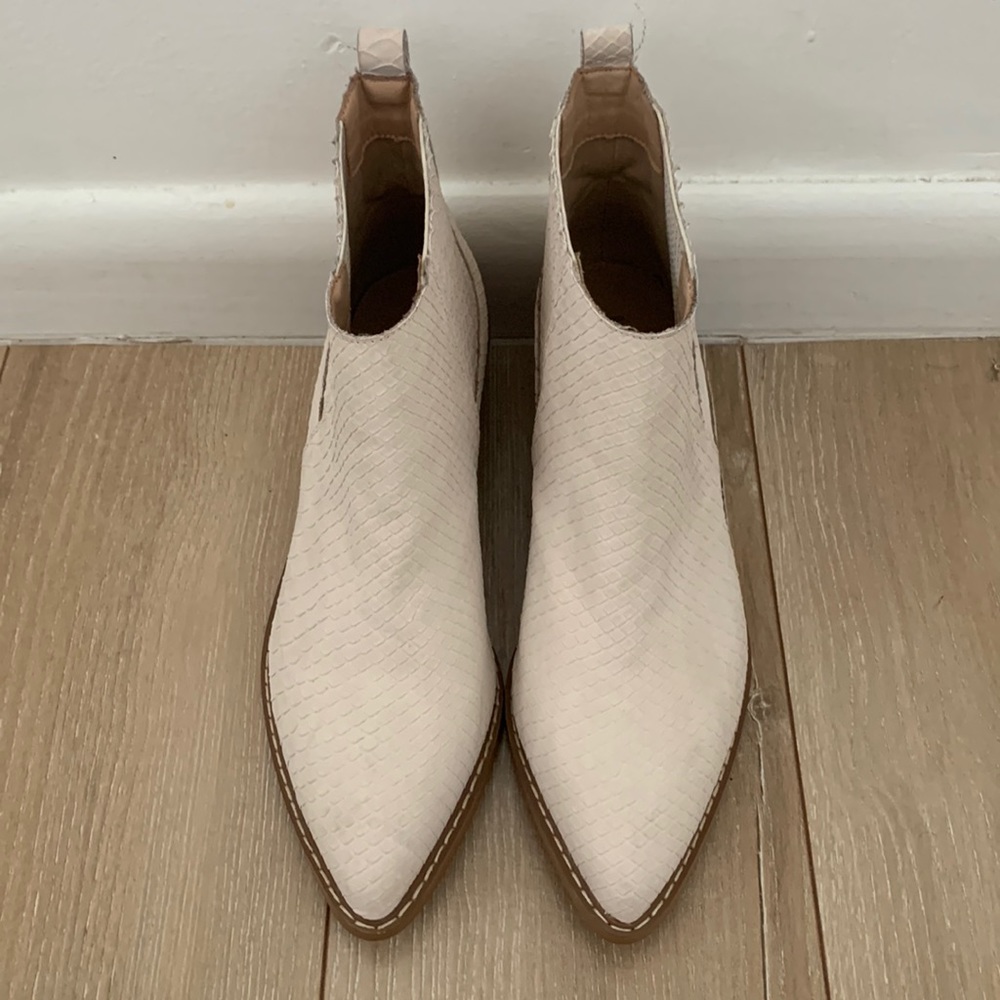 Cream colored Mi.iM boots